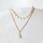 سلسلة من اللؤلؤ الأبيض الذهبي