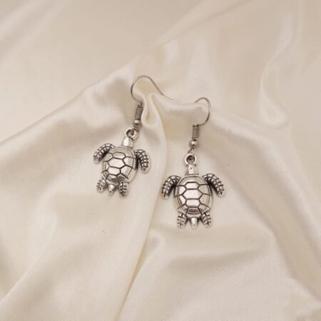 حلق على شكل سلحفة