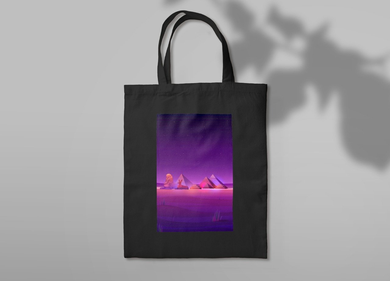 حقيبة يد بطبعات "الفراعنة نايت"